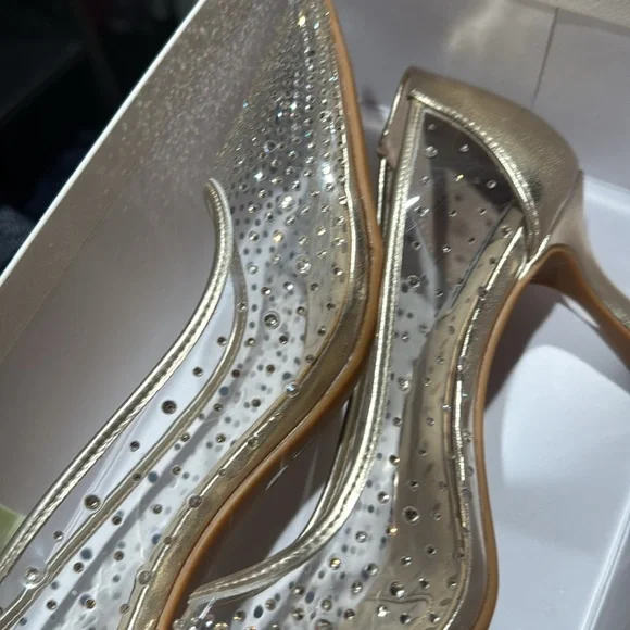 NEW Alex Marie Amelie Gold Heels (Cinderella) - Picture 4 of 4